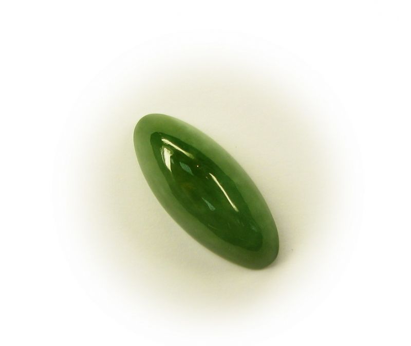 Фото Нефрит зеленый оспинский 
