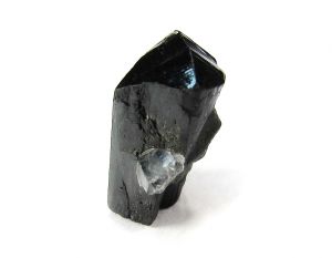 Ильваит с кристаллом кварца 